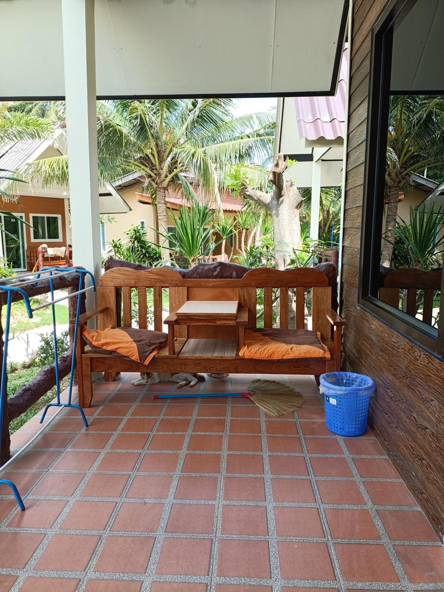 Sea Shell Beach Resort Koh Lanta Exterior photo