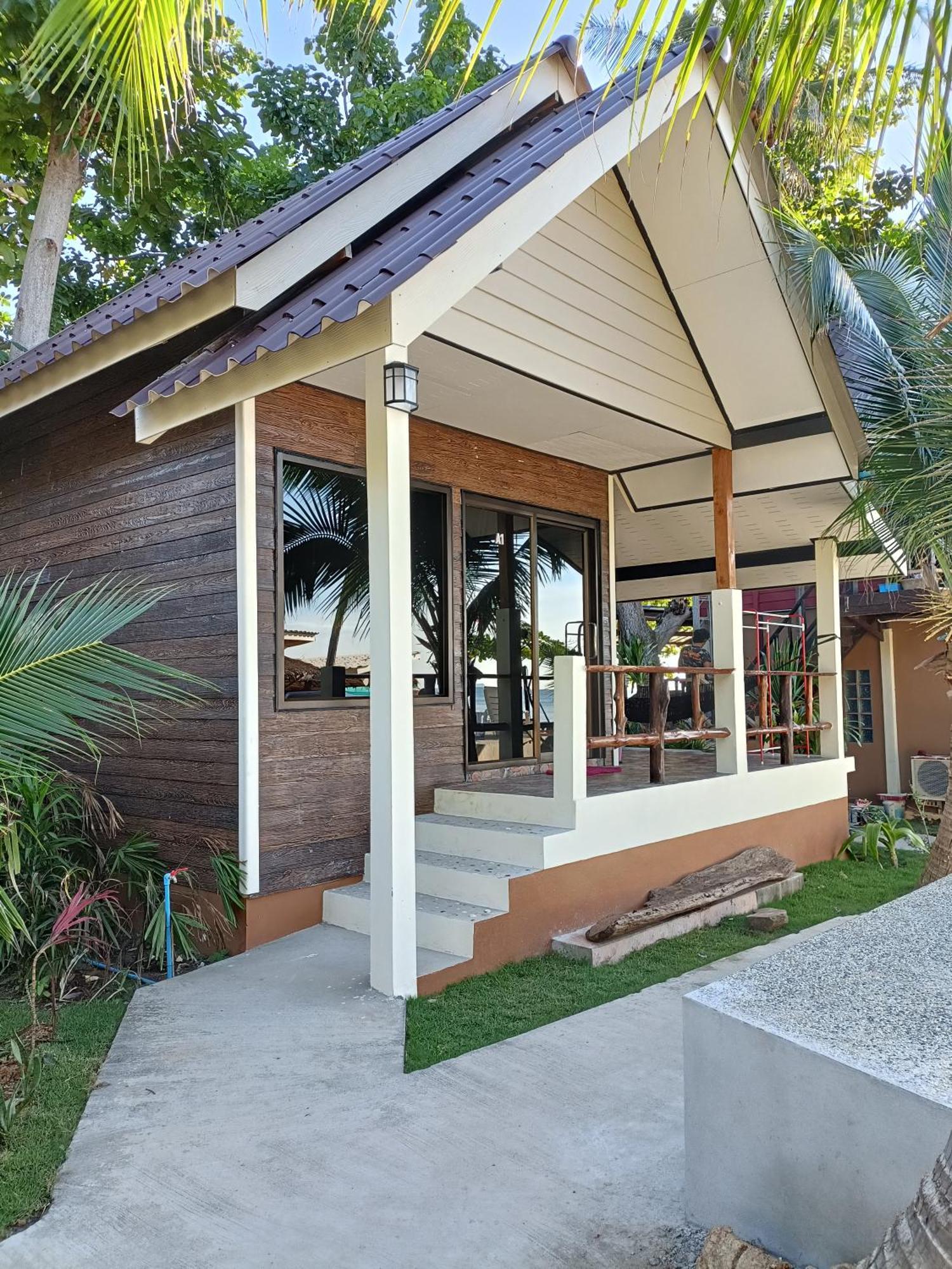 Sea Shell Beach Resort Koh Lanta Exterior photo